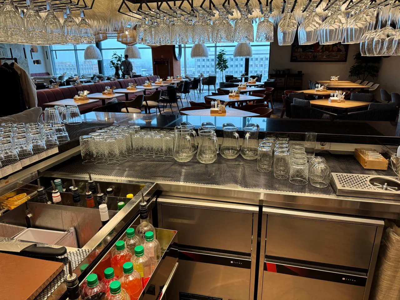 Барная зона ресторана Хочупури